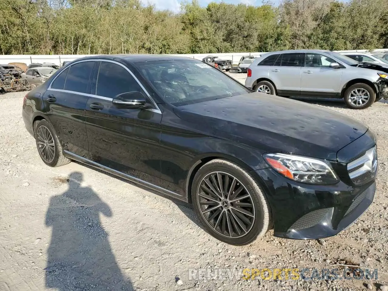 4 Photograph of a damaged car 55SWF8DB4KU288627 MERCEDES-BENZ C-CLASS 2019