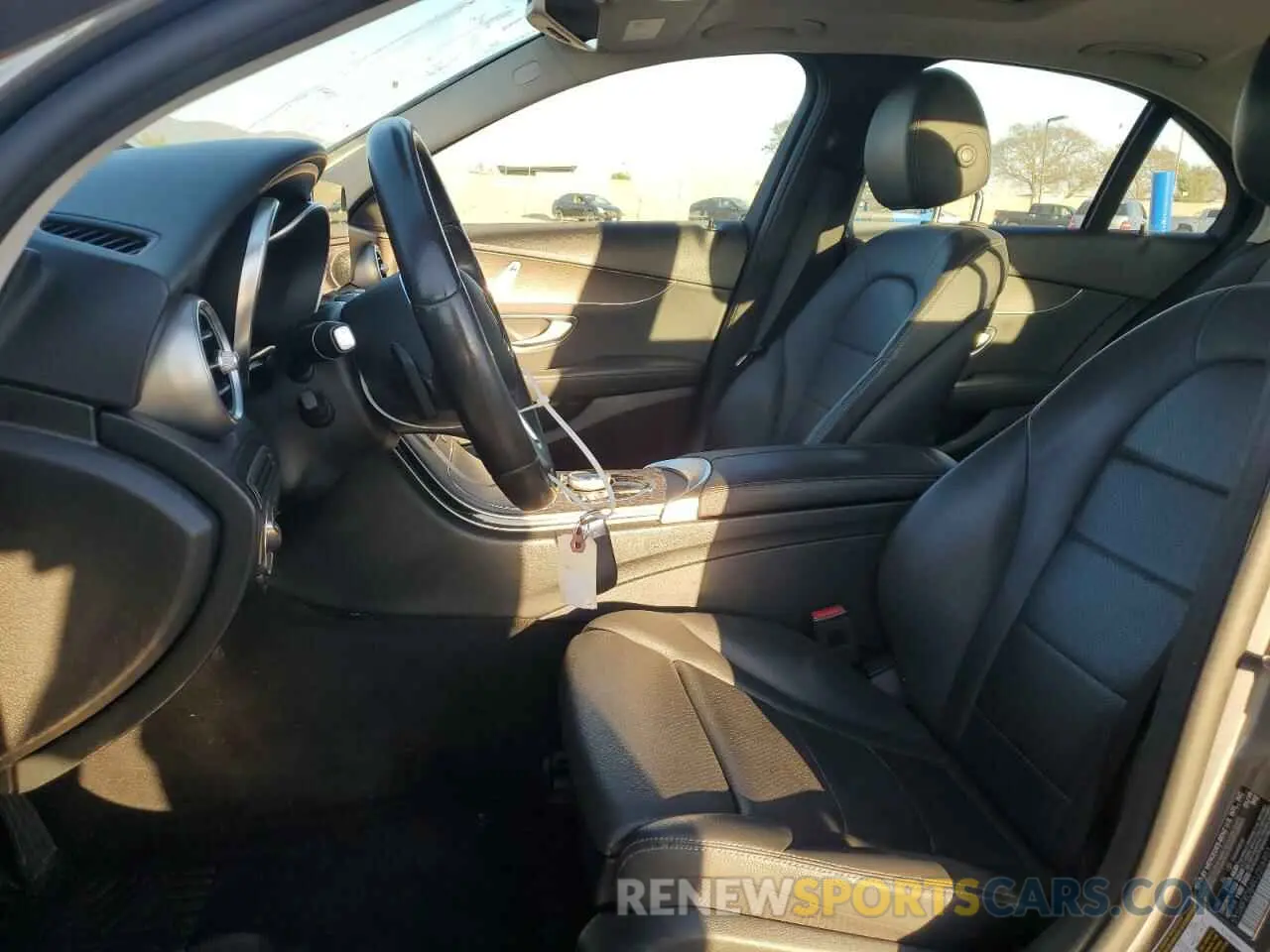 7 Photograph of a damaged car 55SWF8DB4KU306902 MERCEDES-BENZ C-CLASS 2019