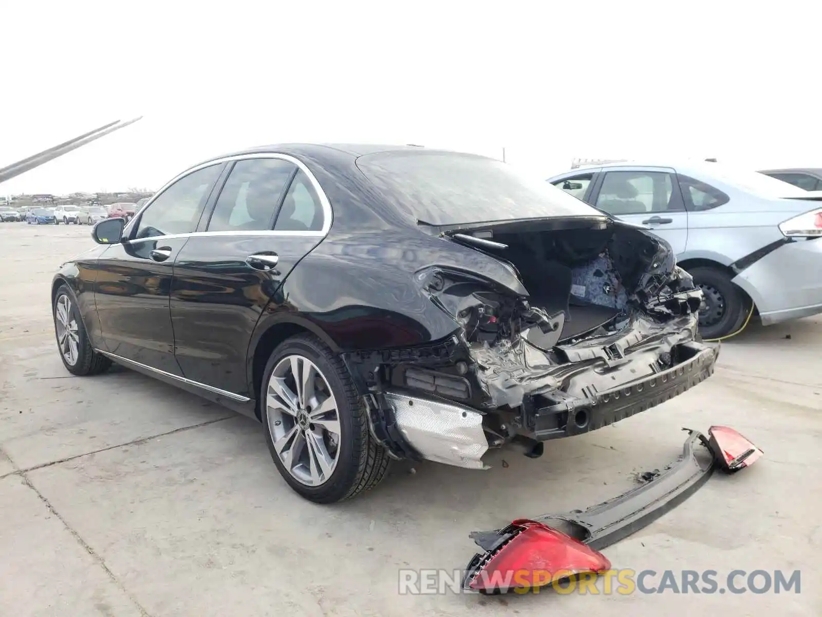 3 Photograph of a damaged car 55SWF8DB4KU314188 MERCEDES-BENZ C CLASS 2019