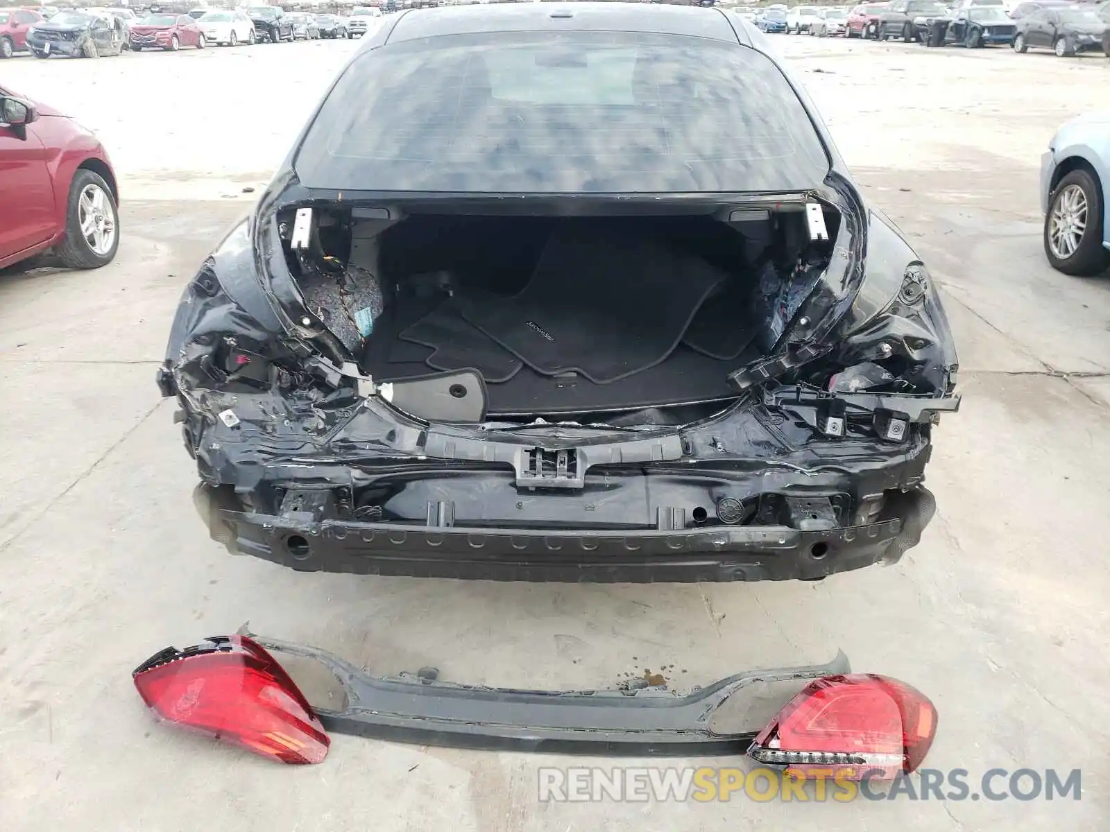 9 Photograph of a damaged car 55SWF8DB4KU314188 MERCEDES-BENZ C CLASS 2019