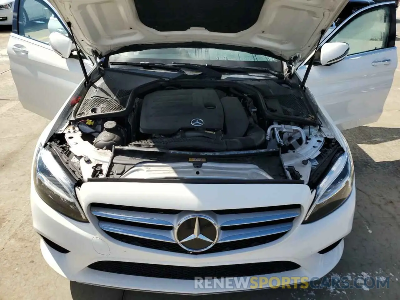 11 Photograph of a damaged car 55SWF8DB5KU297319 MERCEDES-BENZ C-CLASS 2019