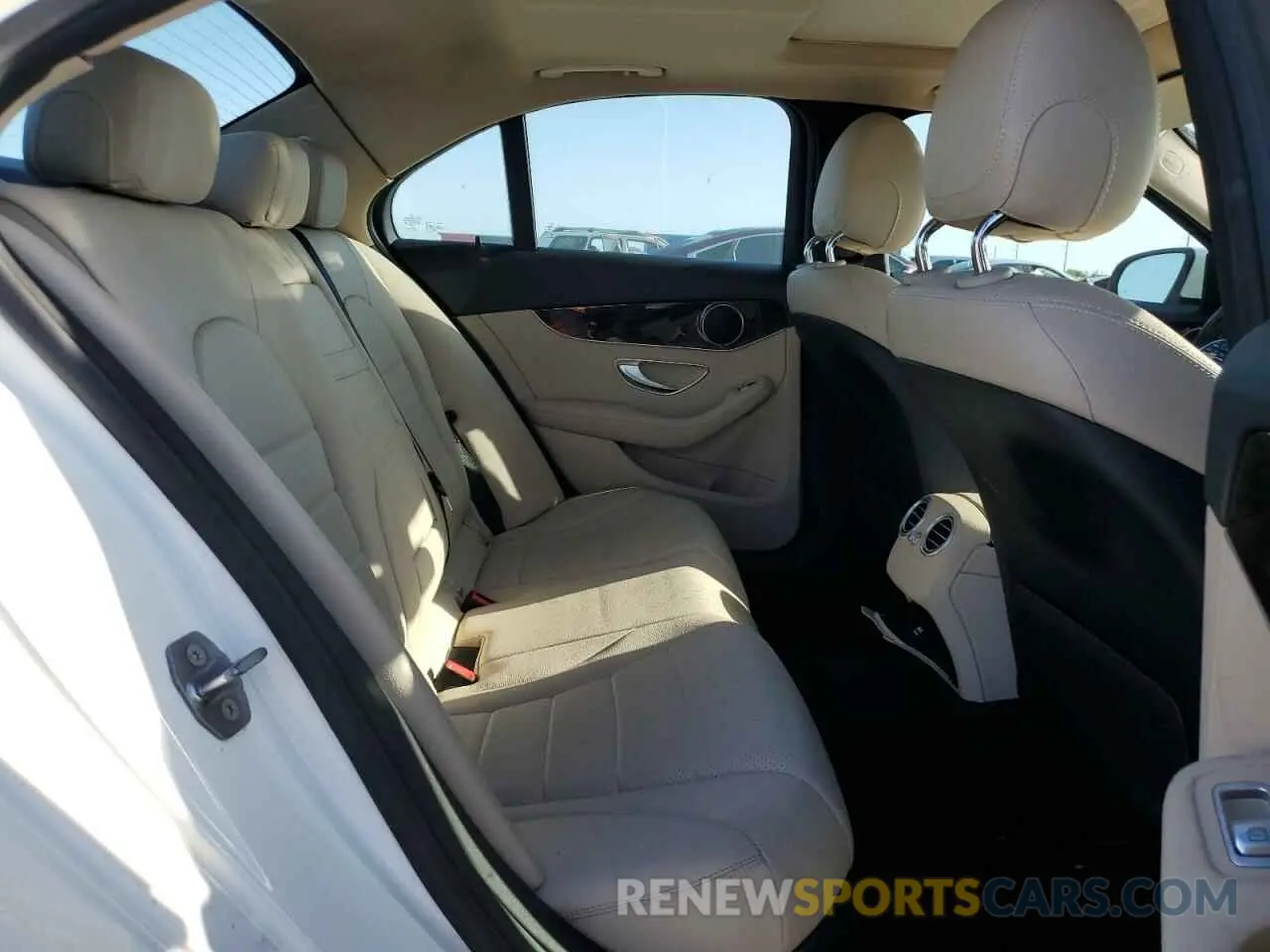 10 Photograph of a damaged car 55SWF8DB5KU310263 MERCEDES-BENZ C-CLASS 2019