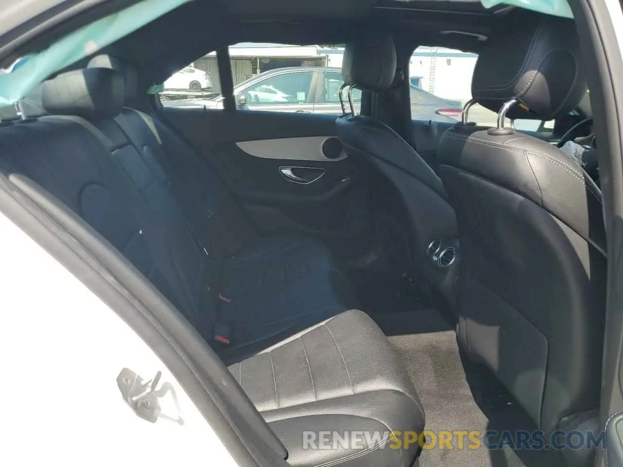 10 Photograph of a damaged car 55SWF8DB6KU296308 MERCEDES-BENZ C-CLASS 2019
