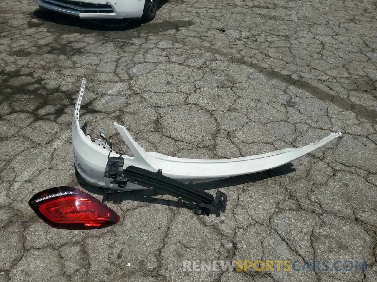12 Photograph of a damaged car 55SWF8DB7KU298133 MERCEDES-BENZ C-CLASS 2019