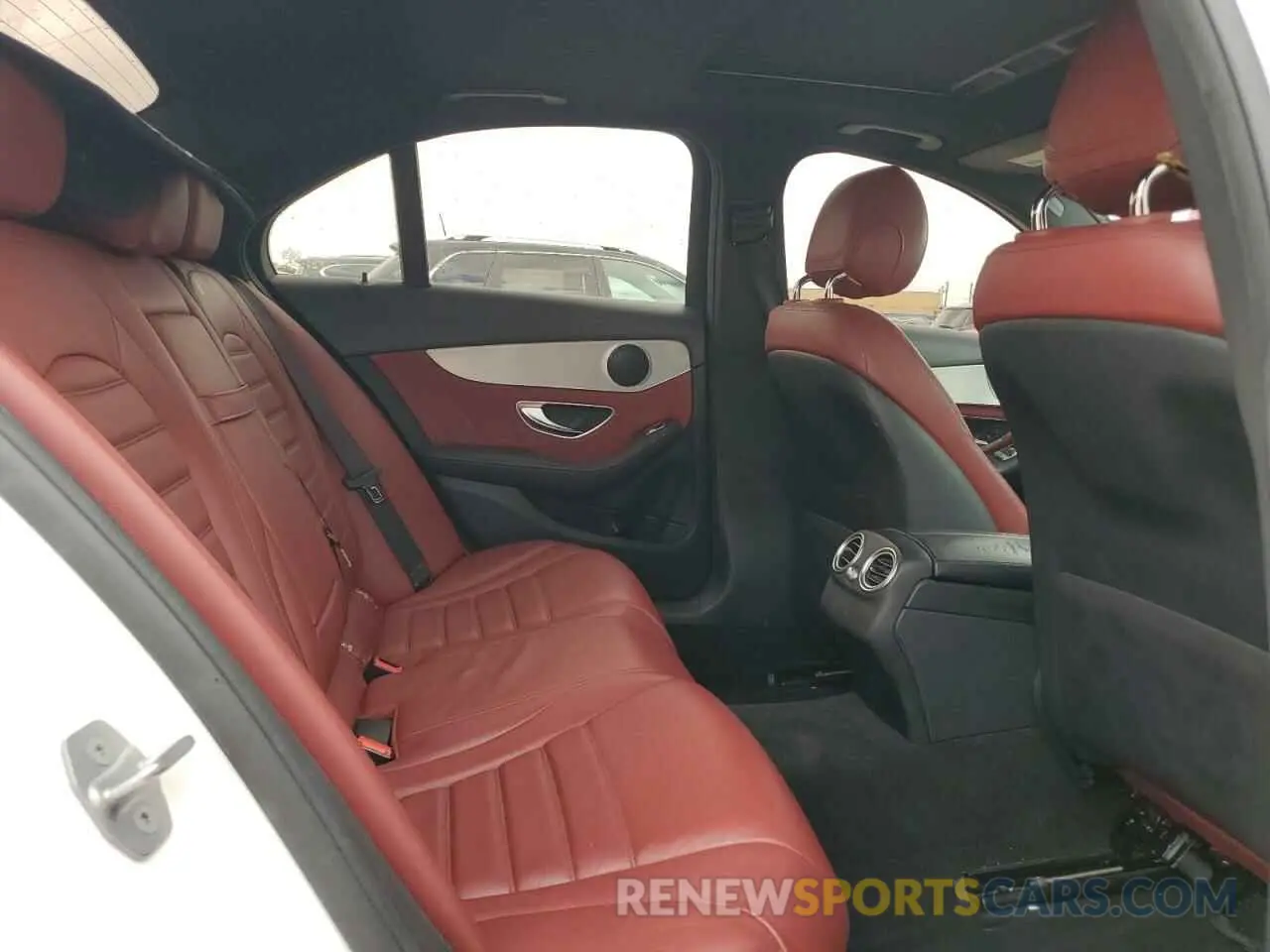10 Photograph of a damaged car 55SWF8DB7KU314704 MERCEDES-BENZ C-CLASS 2019