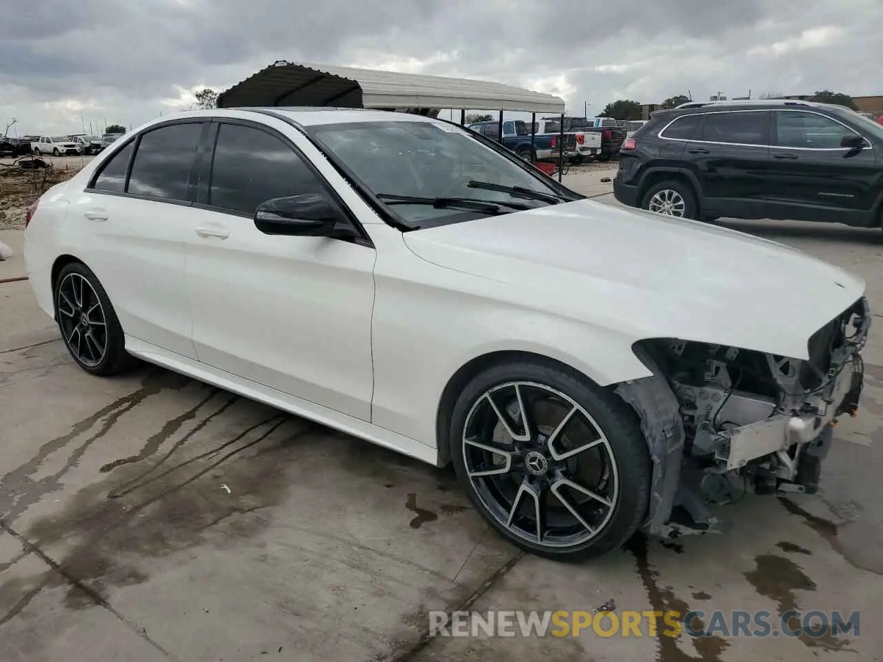 4 Photograph of a damaged car 55SWF8DB7KU314704 MERCEDES-BENZ C-CLASS 2019