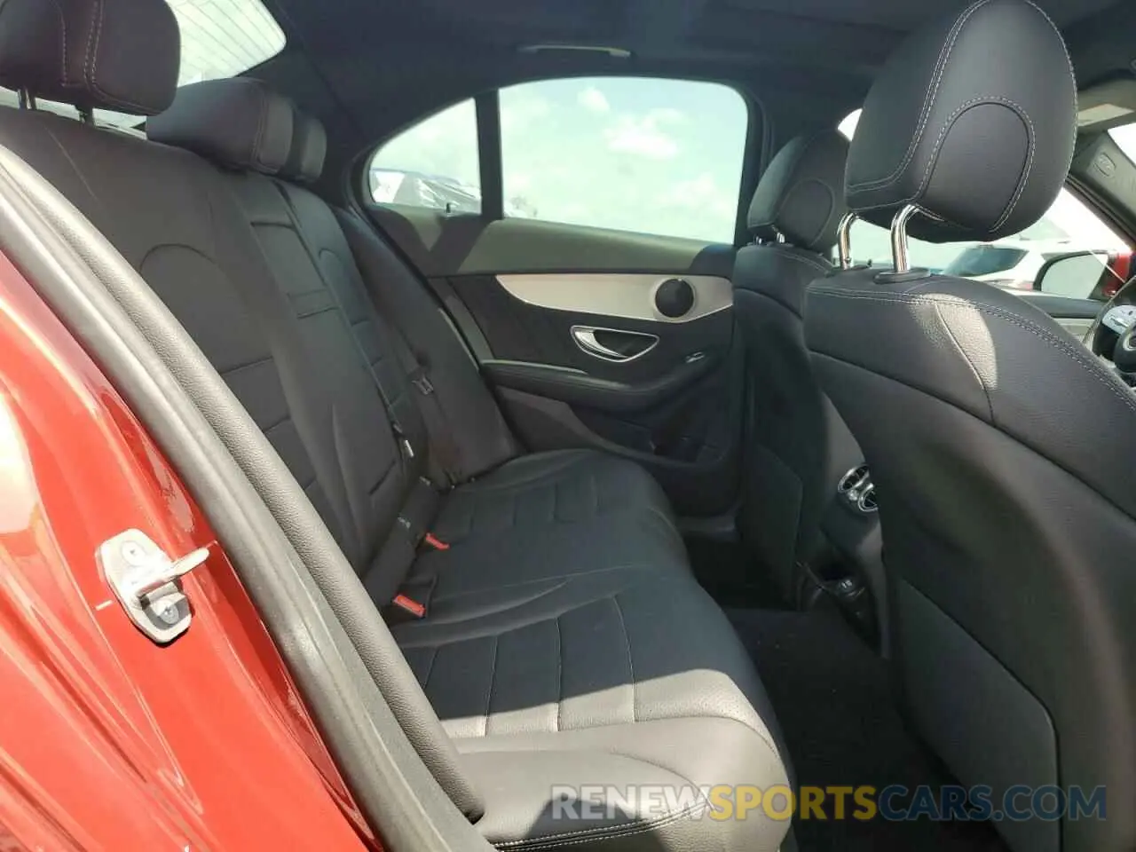 10 Photograph of a damaged car 55SWF8DB7KU317733 MERCEDES-BENZ C-CLASS 2019