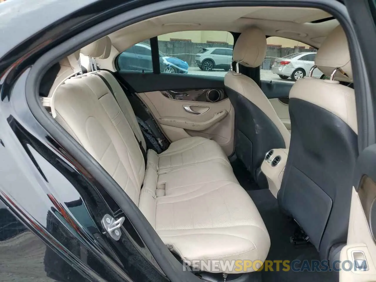 11 Photograph of a damaged car 55SWF8DB8KU289988 MERCEDES-BENZ C-CLASS 2019