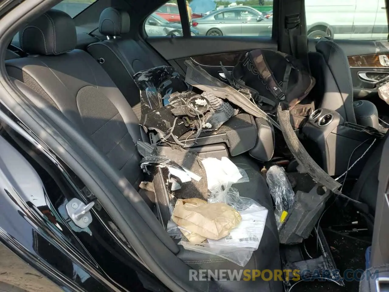 10 Photograph of a damaged car 55SWF8DB8KU294625 MERCEDES-BENZ C-CLASS 2019