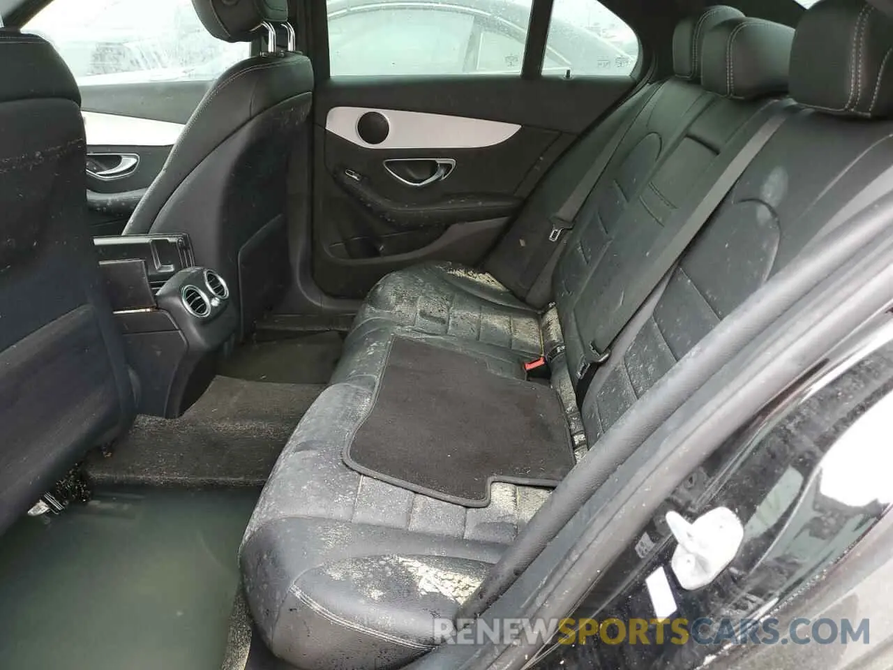 10 Photograph of a damaged car 55SWF8DB8KU302755 MERCEDES-BENZ C-CLASS 2019
