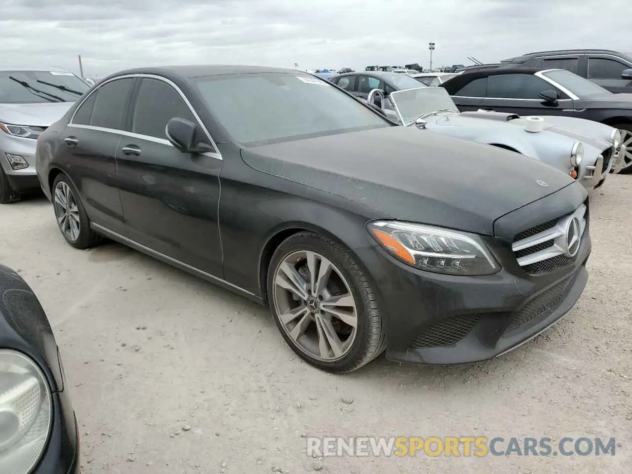 4 Photograph of a damaged car 55SWF8DB8KU302755 MERCEDES-BENZ C-CLASS 2019