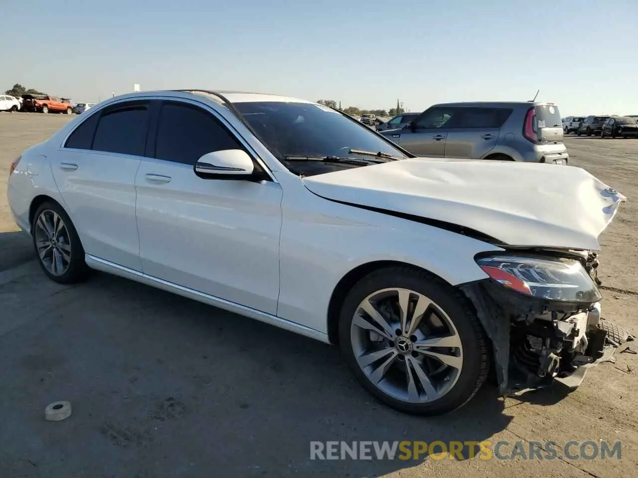 4 Photograph of a damaged car 55SWF8DB8KU314341 MERCEDES-BENZ C-CLASS 2019