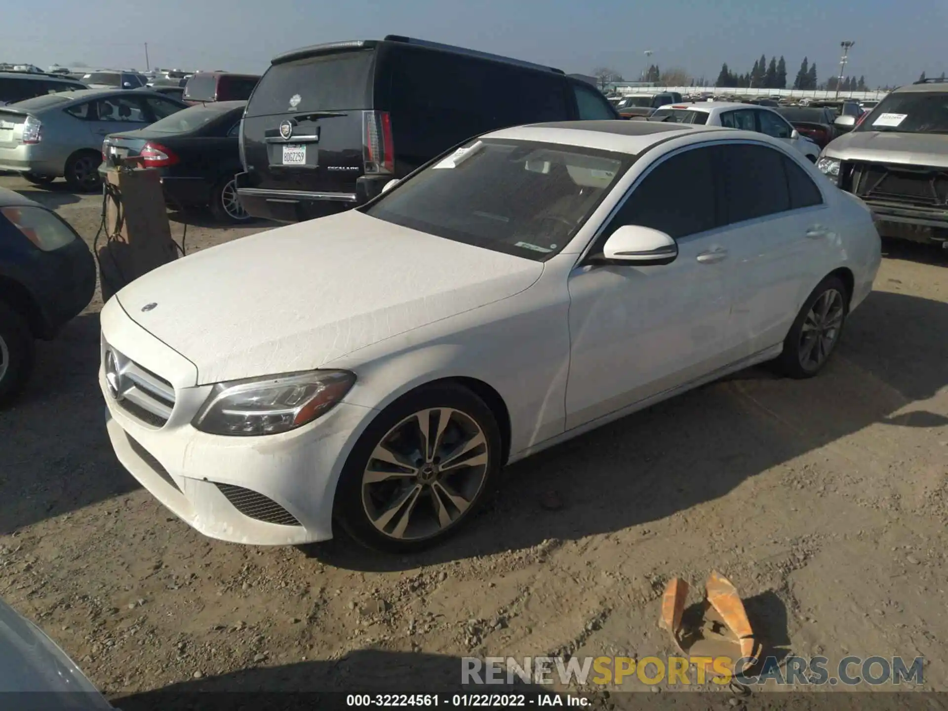 2 Photograph of a damaged car 55SWF8DB9KU288462 MERCEDES-BENZ C-CLASS 2019