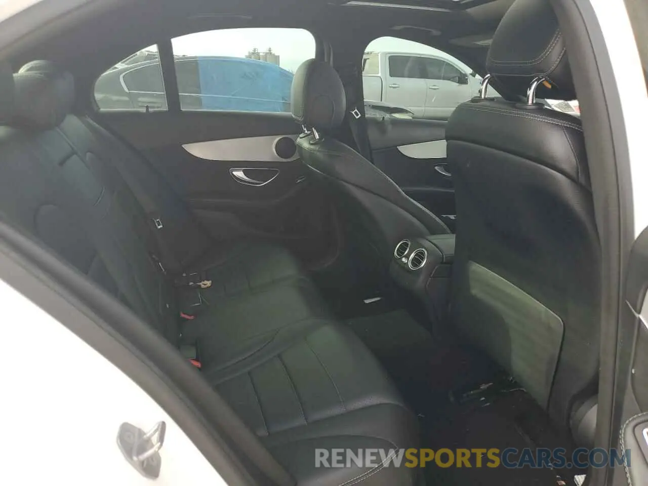 10 Photograph of a damaged car 55SWF8DB9KU289367 MERCEDES-BENZ C-CLASS 2019
