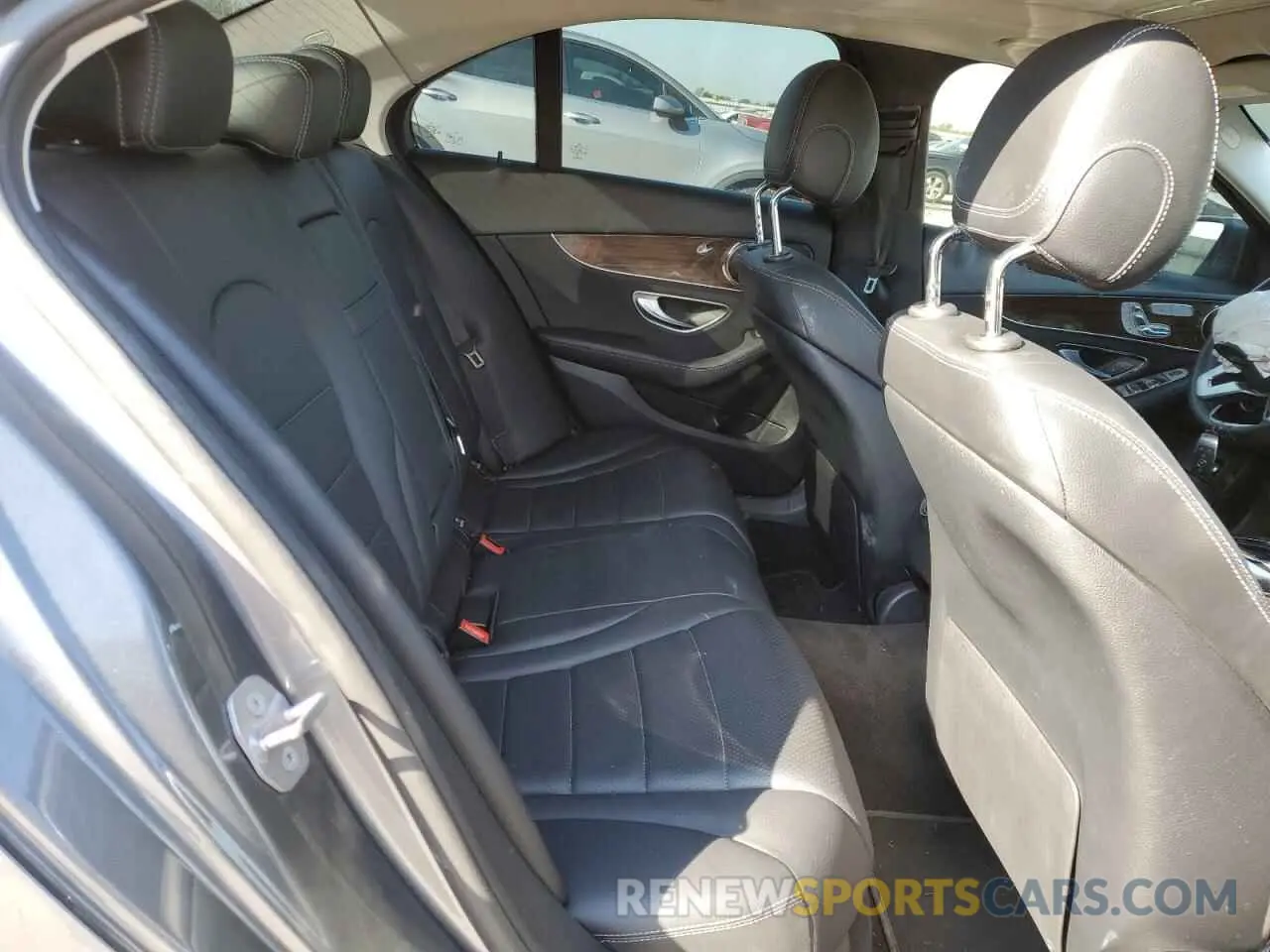 10 Photograph of a damaged car 55SWF8DB9KU297470 MERCEDES-BENZ C-CLASS 2019