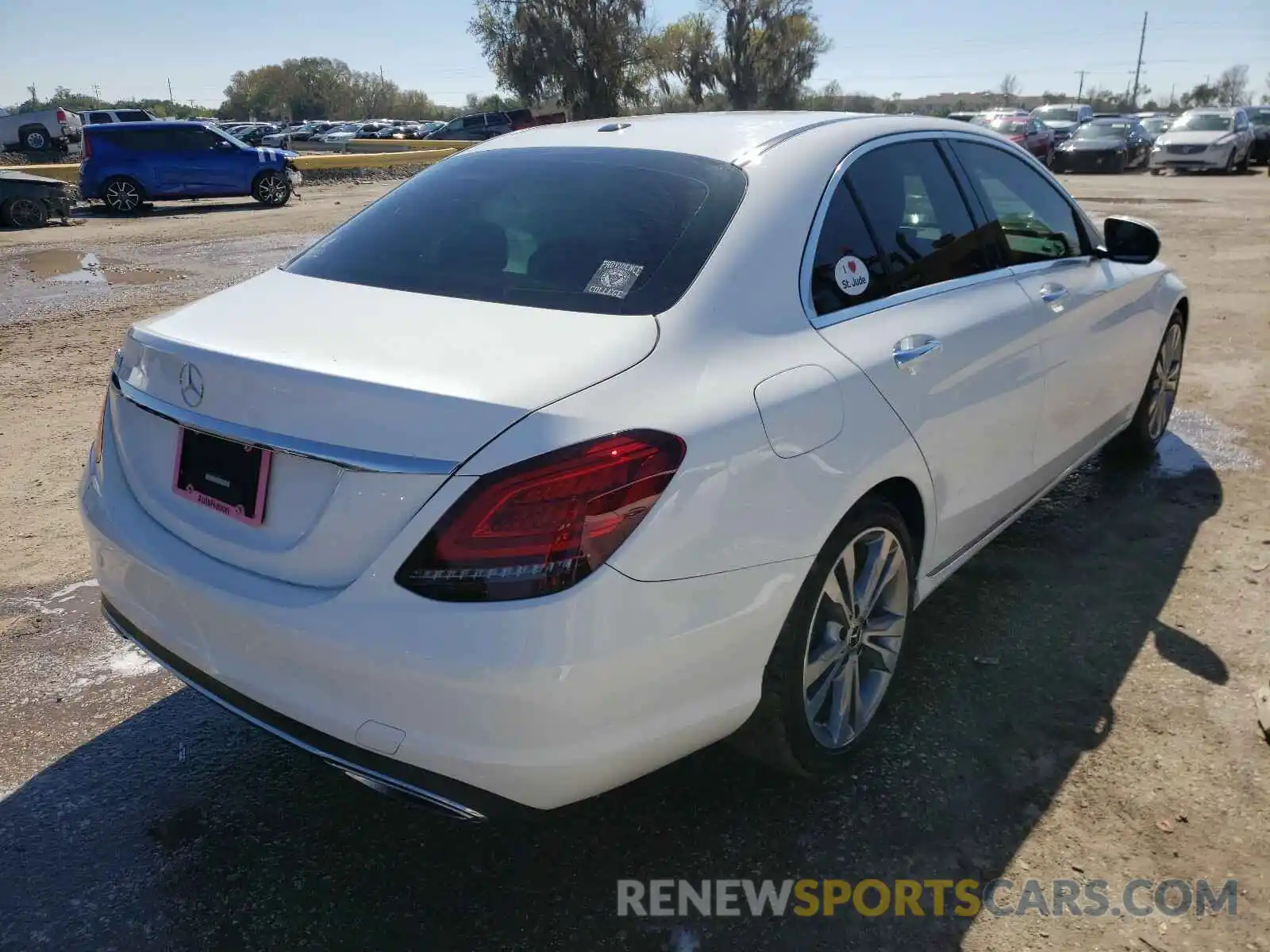 4 Photograph of a damaged car 55SWF8DB9KU305003 MERCEDES-BENZ C CLASS 2019