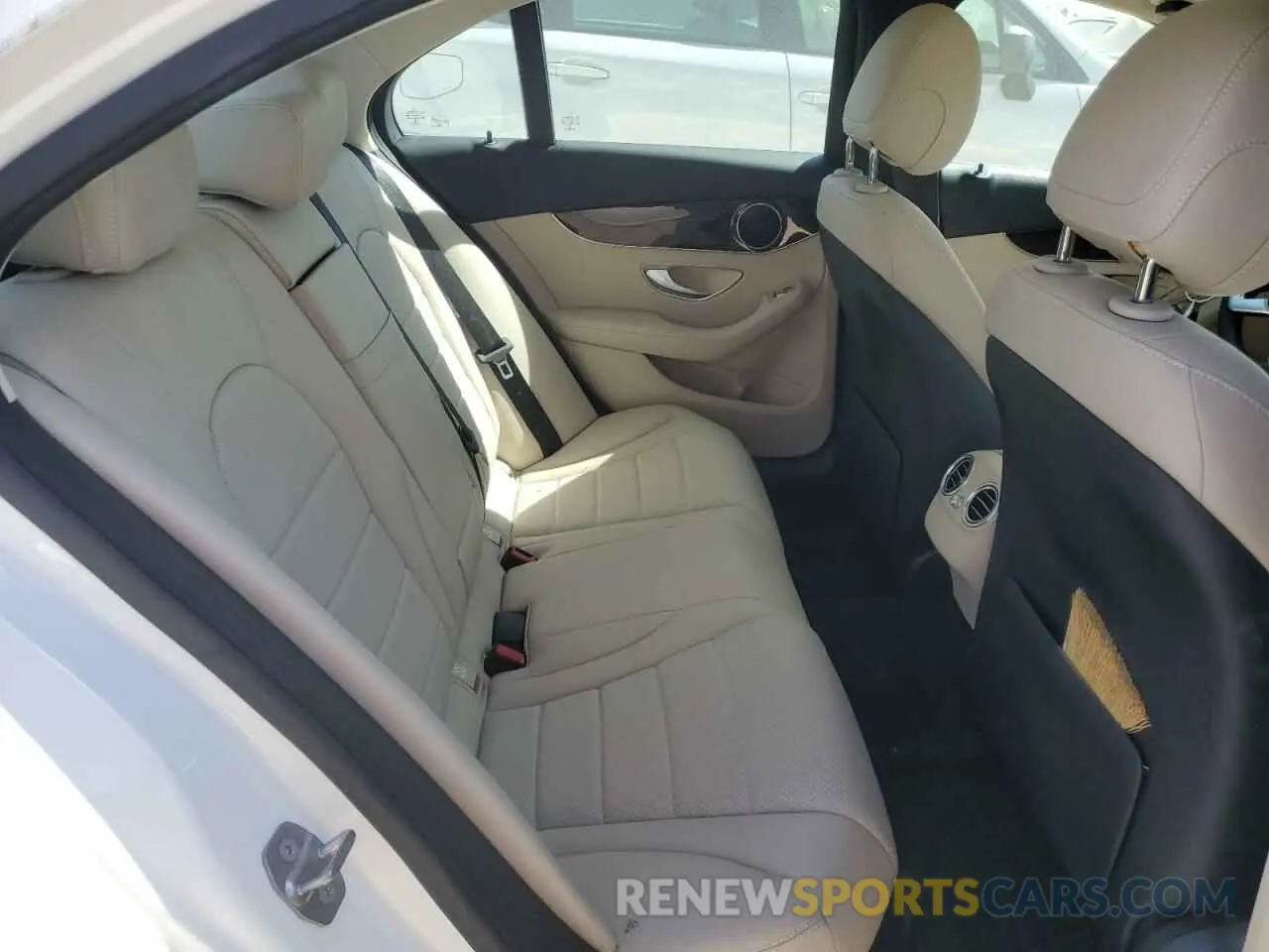 10 Photograph of a damaged car 55SWF8DB9KU306796 MERCEDES-BENZ C-CLASS 2019
