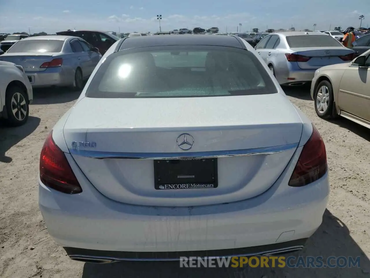 6 Photograph of a damaged car 55SWF8DB9KU306796 MERCEDES-BENZ C-CLASS 2019