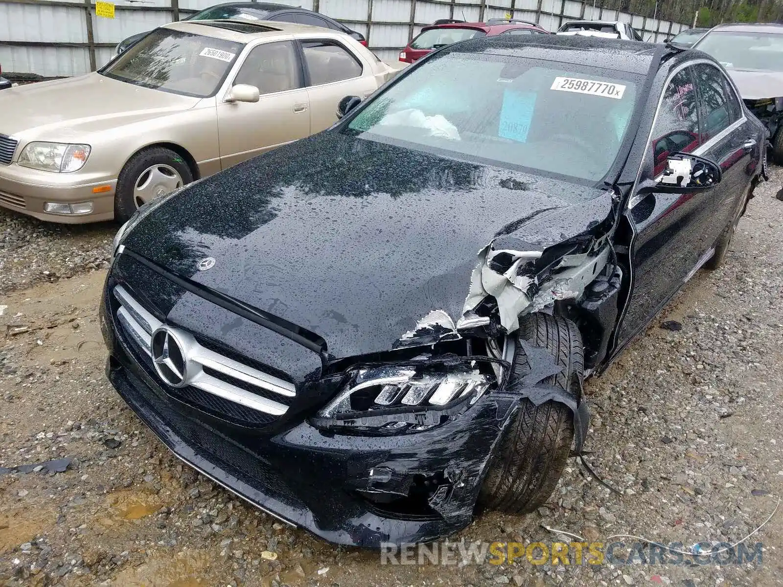 2 Photograph of a damaged car 55SWF8DB9KU316972 MERCEDES-BENZ C CLASS 2019