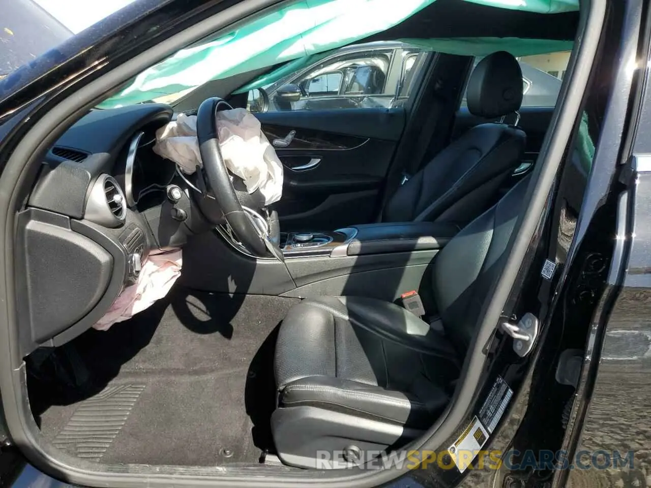 7 Photograph of a damaged car 55SWF8DBXKU294402 MERCEDES-BENZ C-CLASS 2019