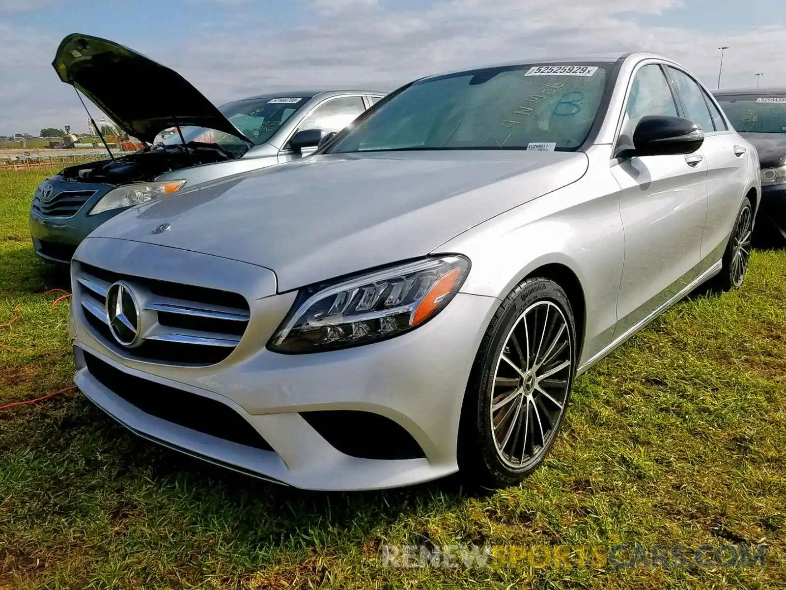 2 Photograph of a damaged car 55SWF8DBXKU295517 MERCEDES-BENZ C CLASS 2019