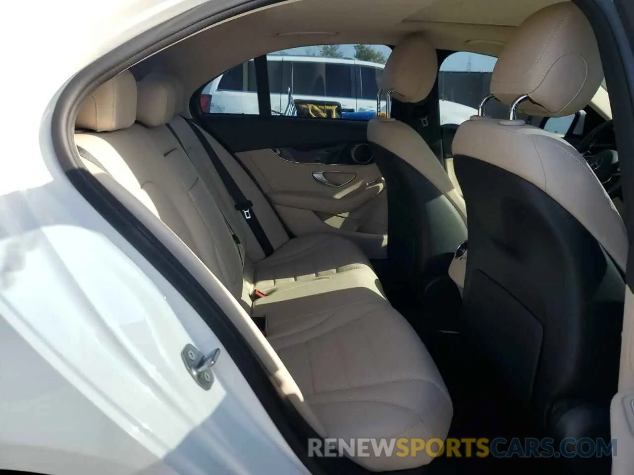 10 Photograph of a damaged car 55SWF8DBXKU295744 MERCEDES-BENZ C-CLASS 2019