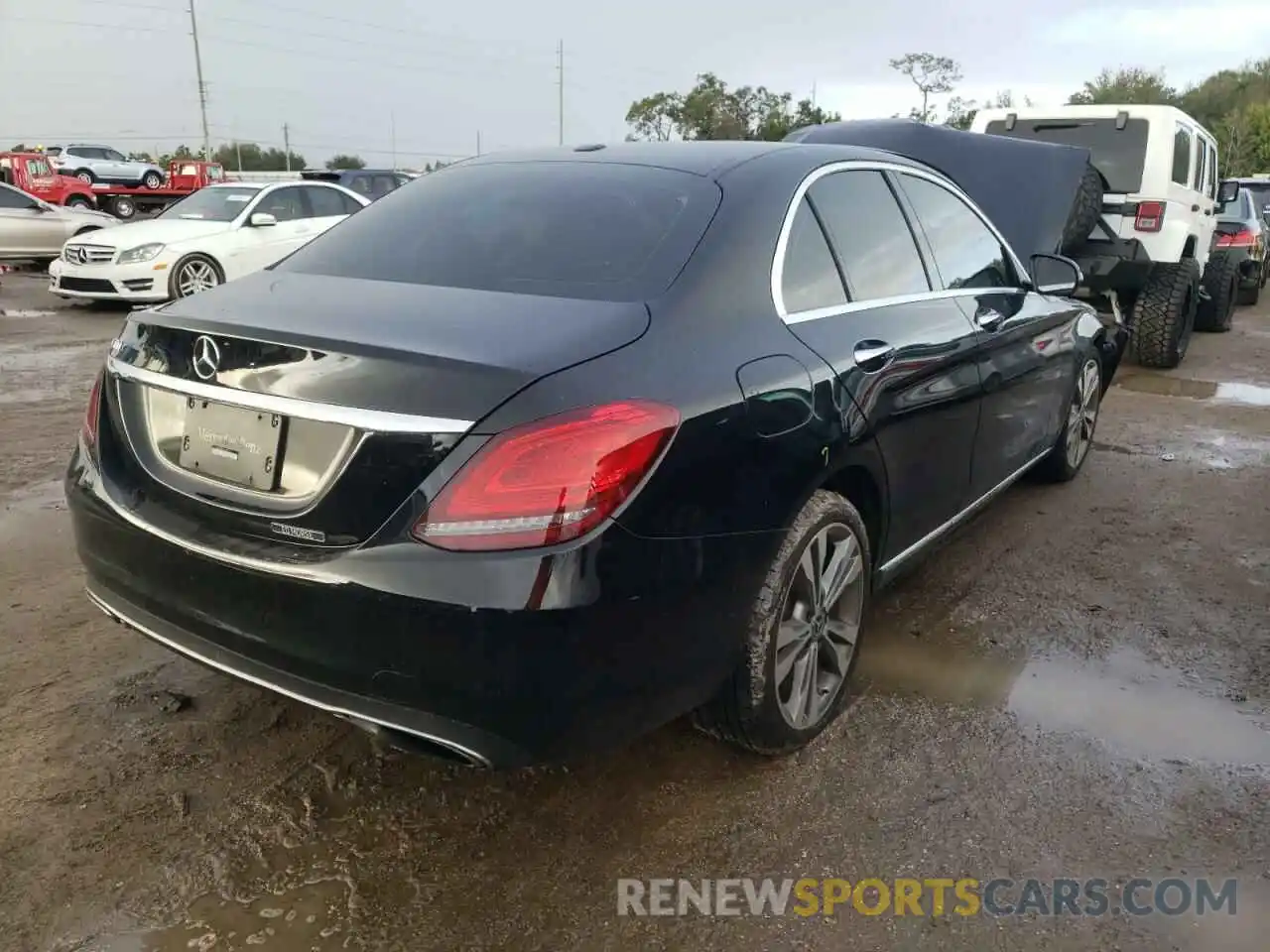 4 Photograph of a damaged car 55SWF8DBXKU304975 MERCEDES-BENZ C-CLASS 2019