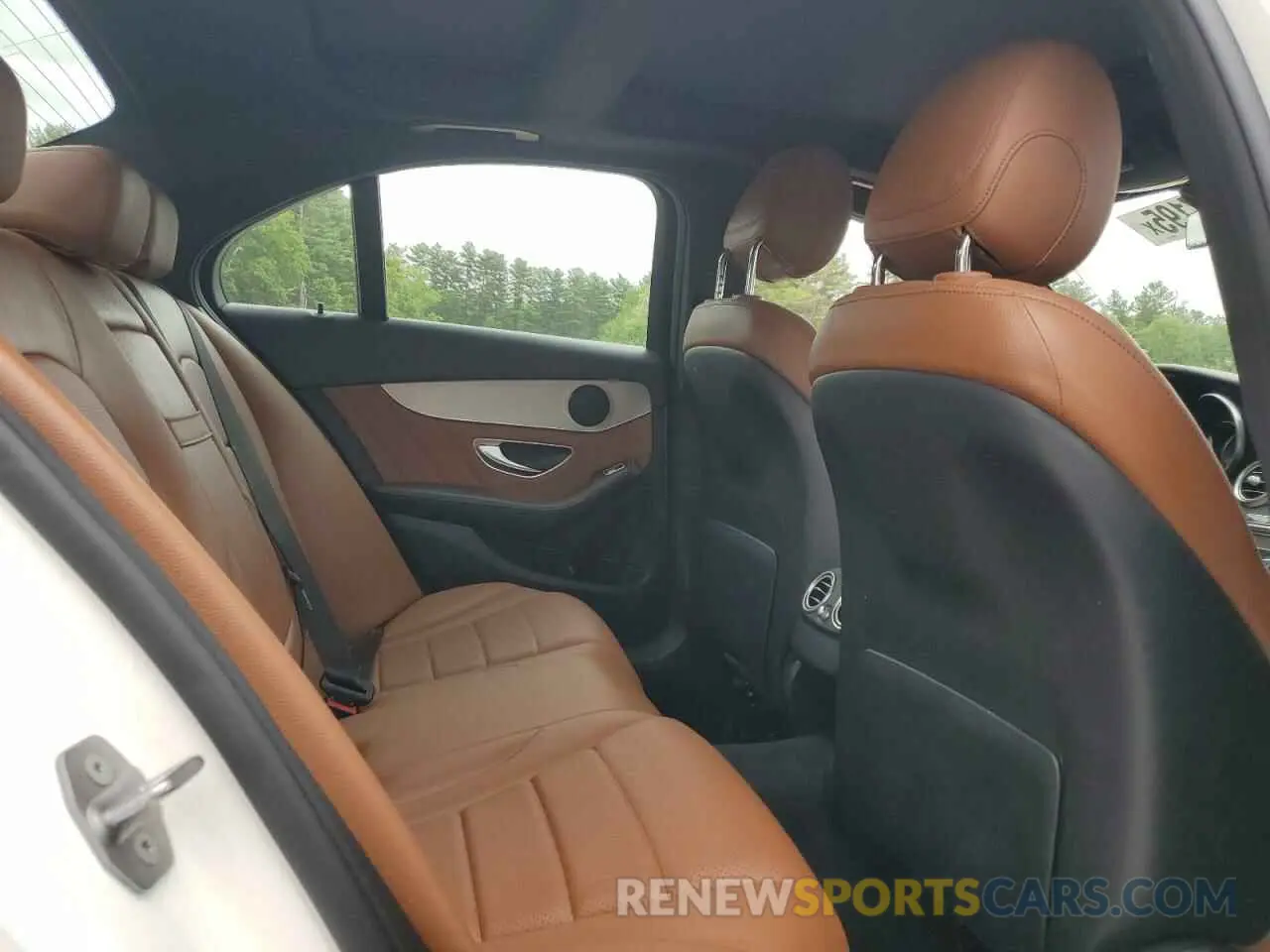 10 Photograph of a damaged car 55SWF8EB0KU284346 MERCEDES-BENZ C-CLASS 2019