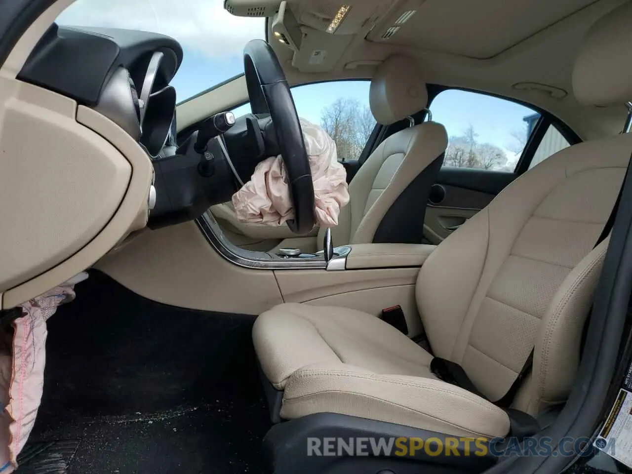 7 Photograph of a damaged car 55SWF8EB0KU310640 MERCEDES-BENZ C-CLASS 2019