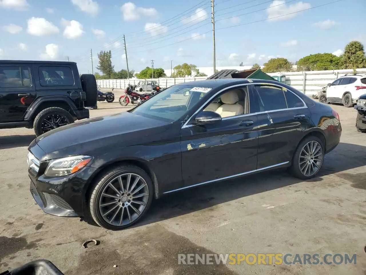 1 Photograph of a damaged car 55SWF8EB0KU318463 MERCEDES-BENZ C-CLASS 2019