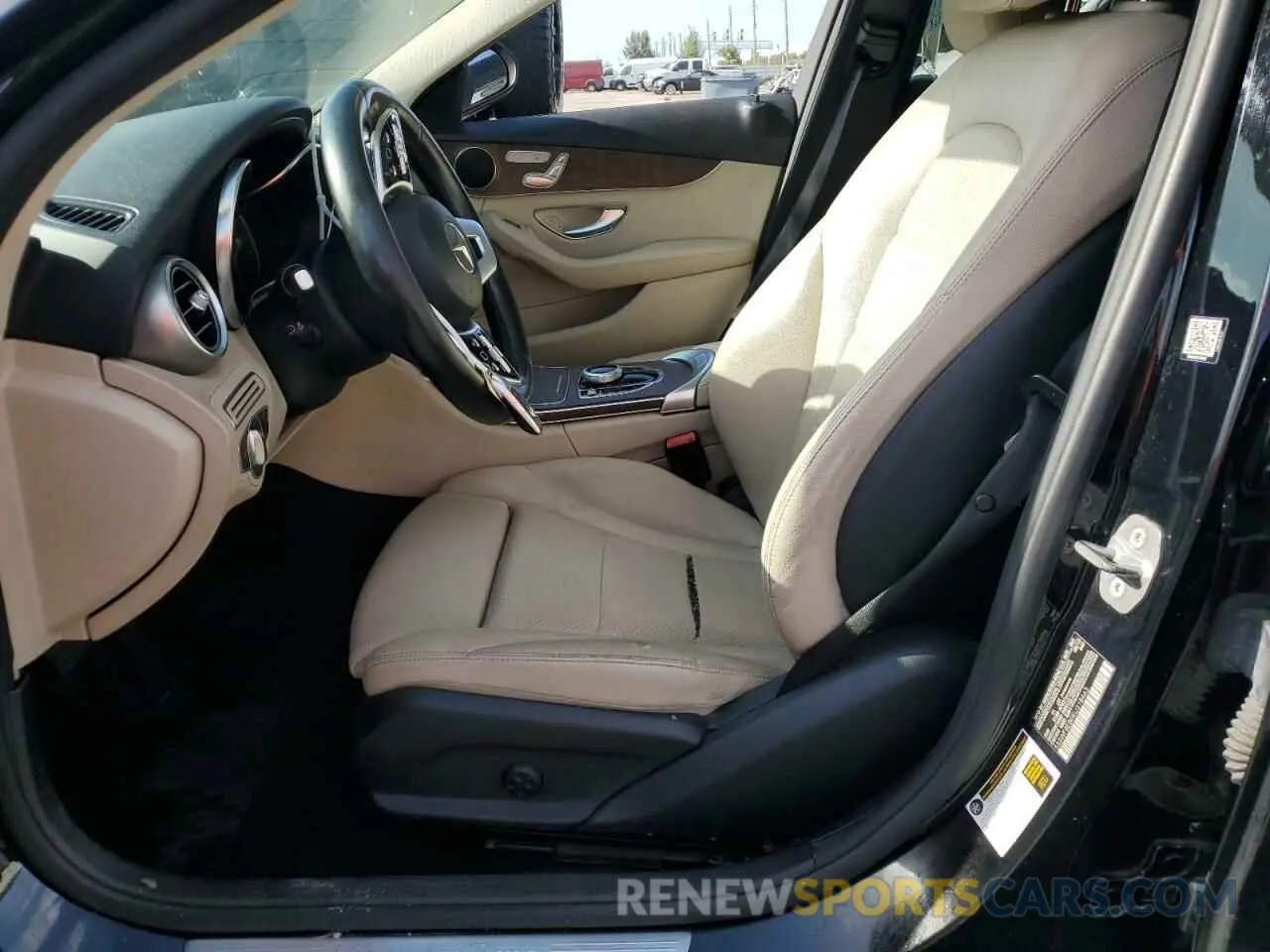 7 Photograph of a damaged car 55SWF8EB0KU318463 MERCEDES-BENZ C-CLASS 2019