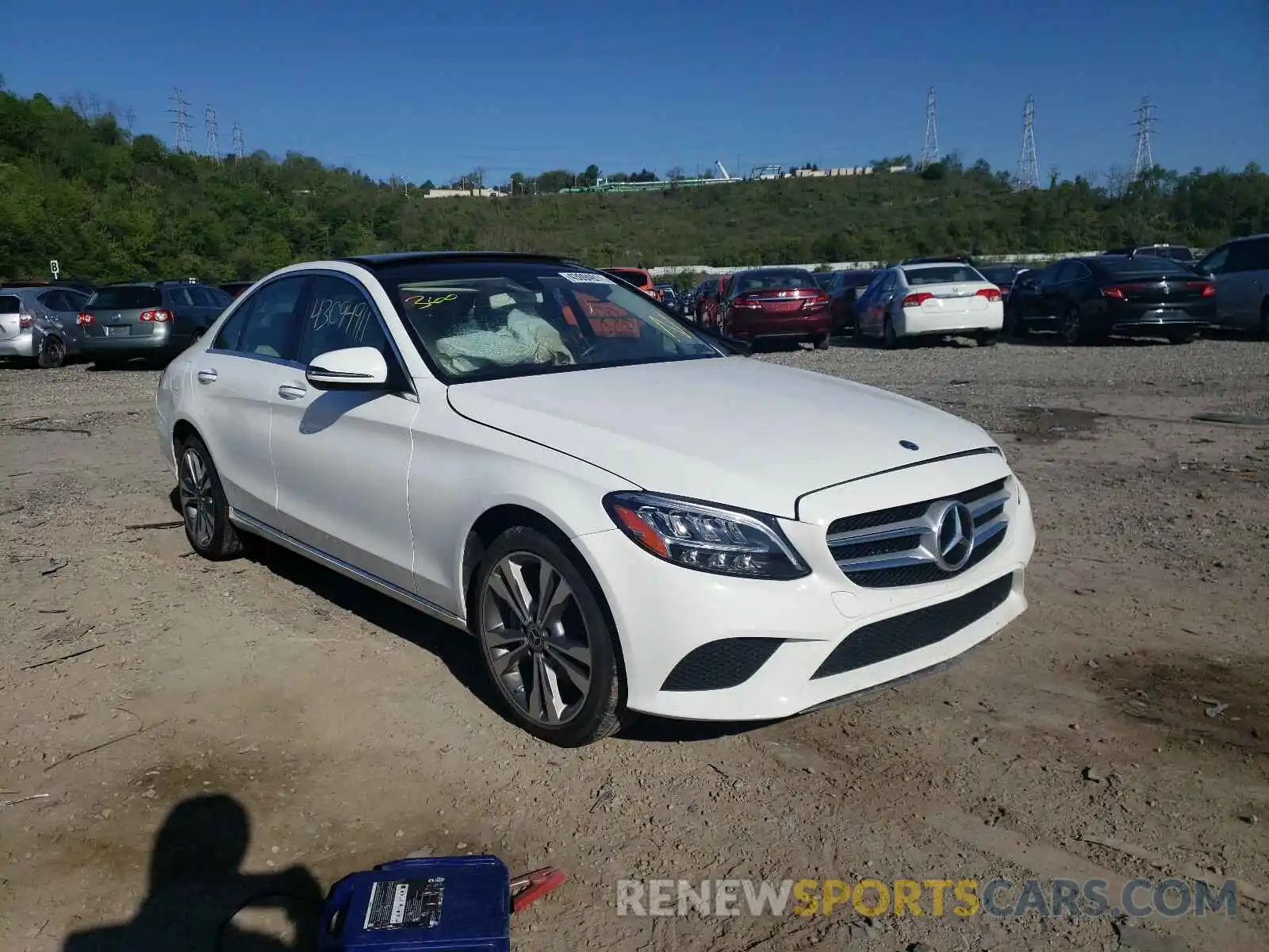 1 Photograph of a damaged car 55SWF8EB2KU292495 MERCEDES-BENZ C CLASS 2019