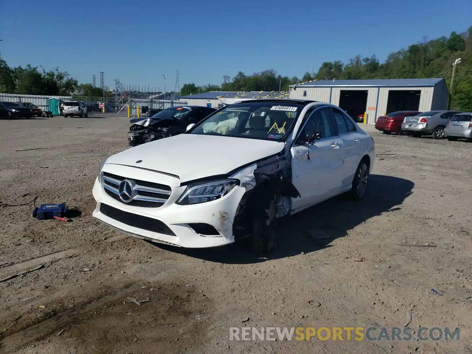 2 Photograph of a damaged car 55SWF8EB2KU292495 MERCEDES-BENZ C CLASS 2019