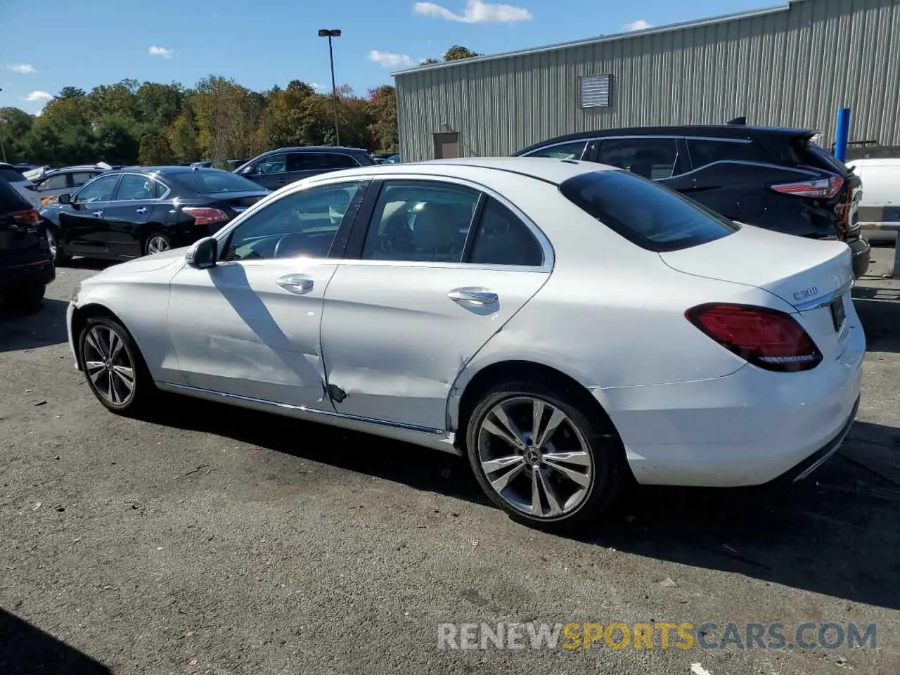 2 Photograph of a damaged car 55SWF8EB3KU300281 MERCEDES-BENZ C-CLASS 2019