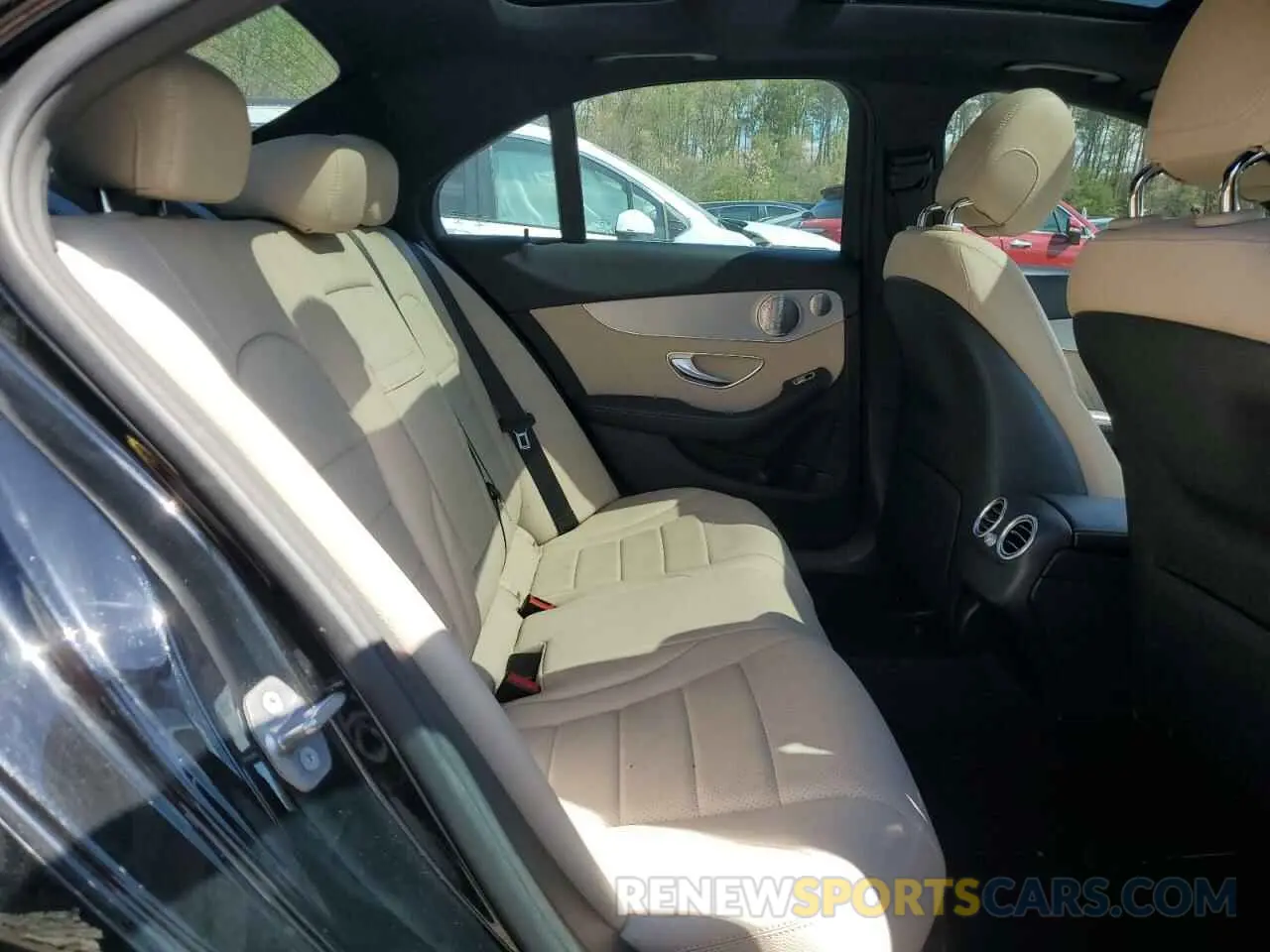 10 Photograph of a damaged car 55SWF8EB3KU322149 MERCEDES-BENZ C-CLASS 2019