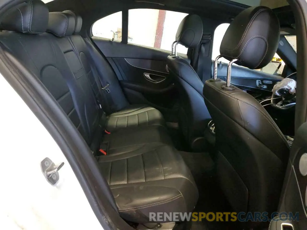 10 Photograph of a damaged car 55SWF8EB4KU313394 MERCEDES-BENZ C-CLASS 2019