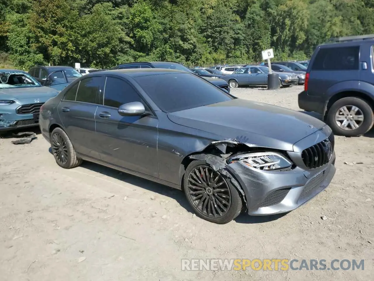 4 Photograph of a damaged car 55SWF8EB5KU286397 MERCEDES-BENZ C-CLASS 2019