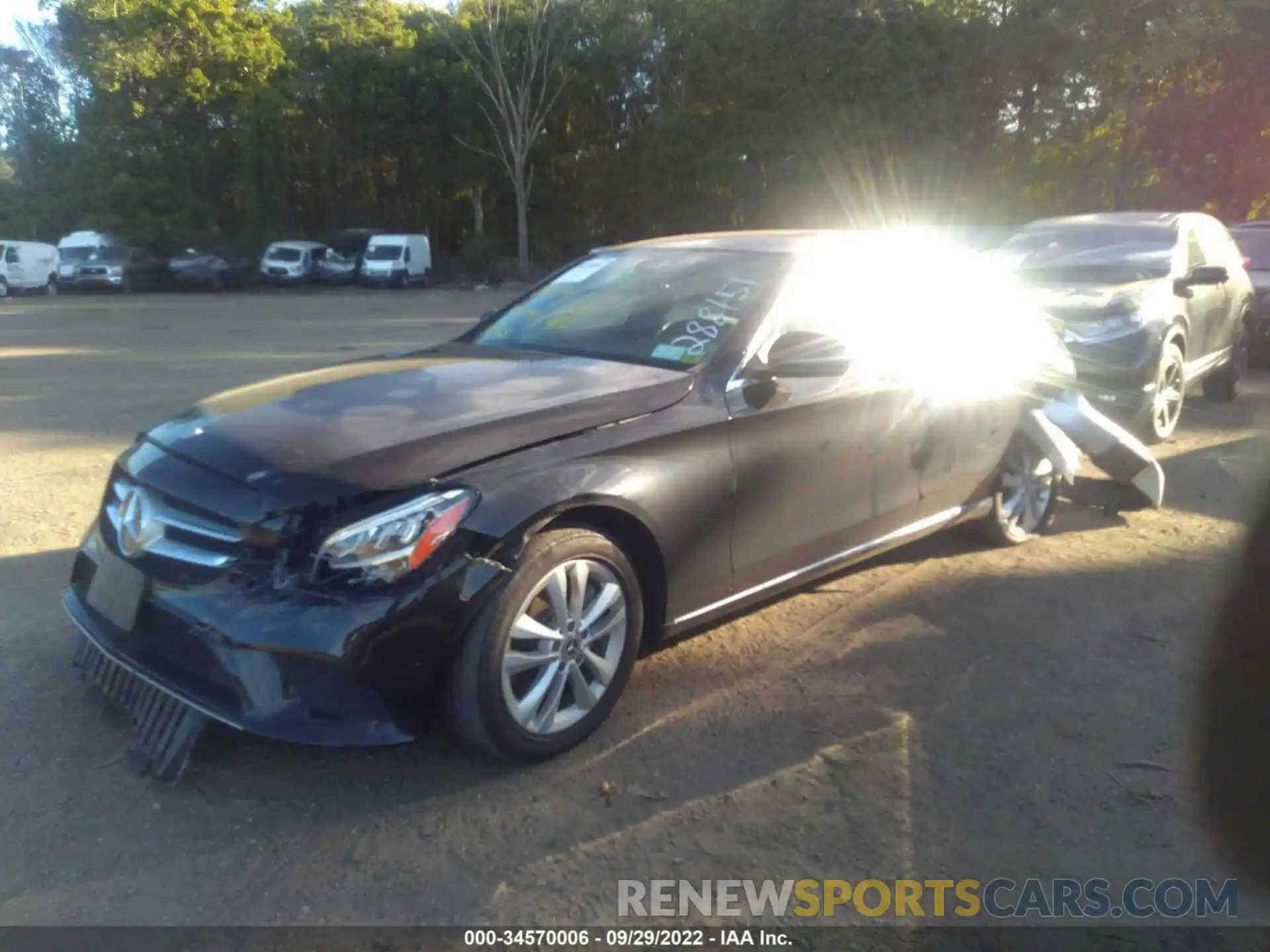 2 Photograph of a damaged car 55SWF8EB5KU288151 MERCEDES-BENZ C-CLASS 2019