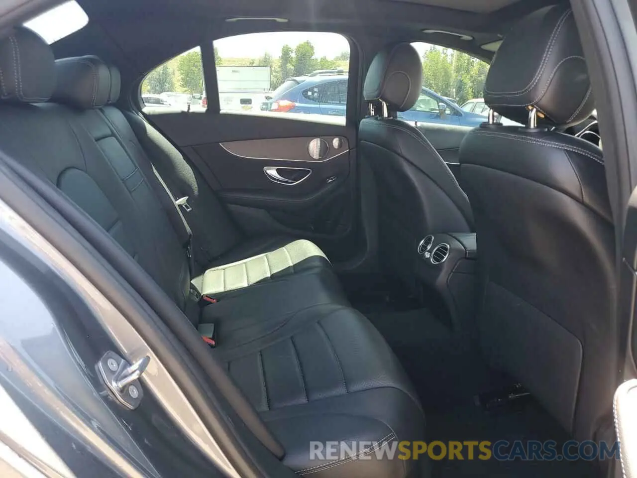 10 Photograph of a damaged car 55SWF8EB5KU290224 MERCEDES-BENZ C-CLASS 2019
