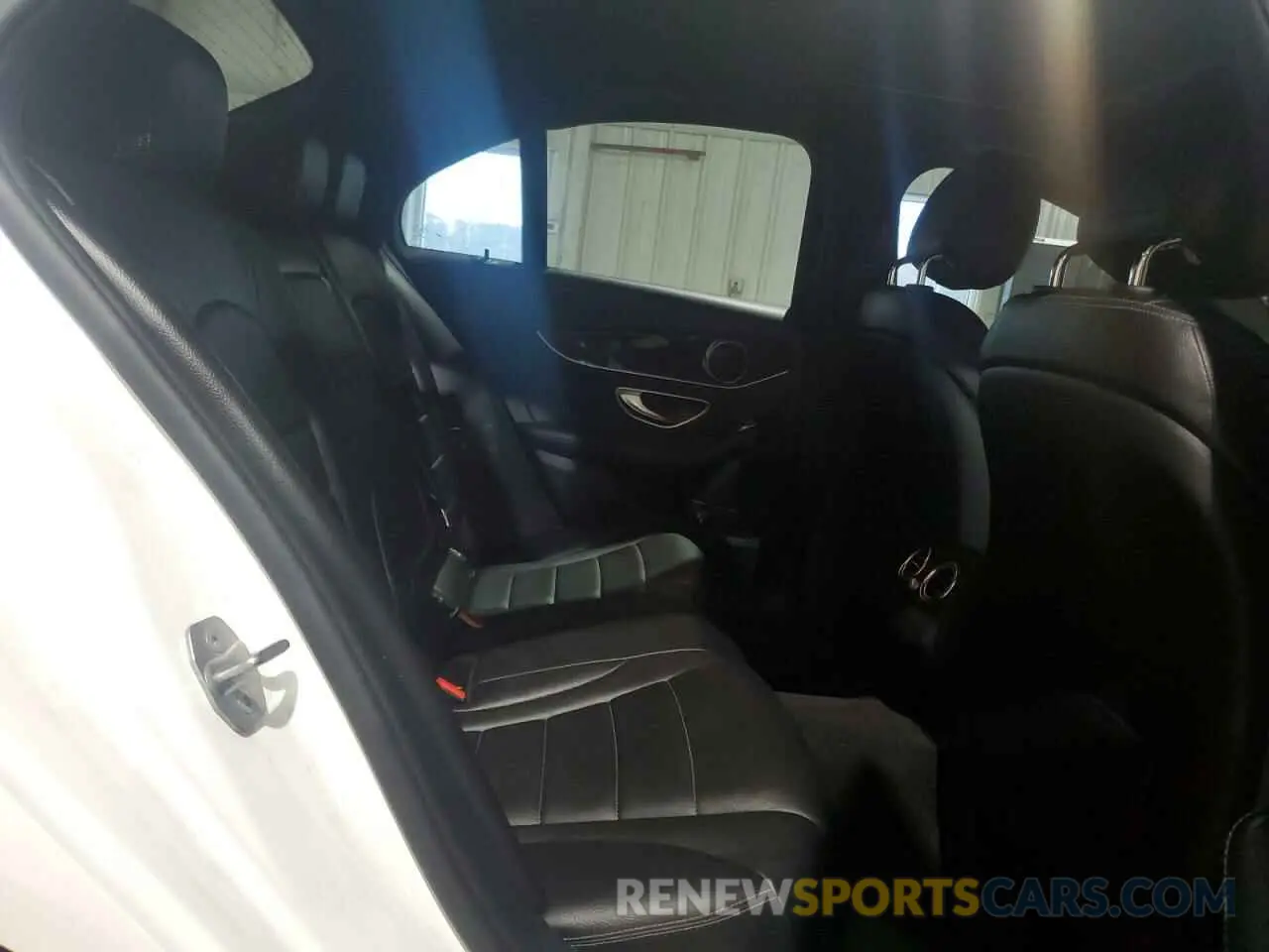 10 Photograph of a damaged car 55SWF8EB5KU300735 MERCEDES-BENZ C-CLASS 2019