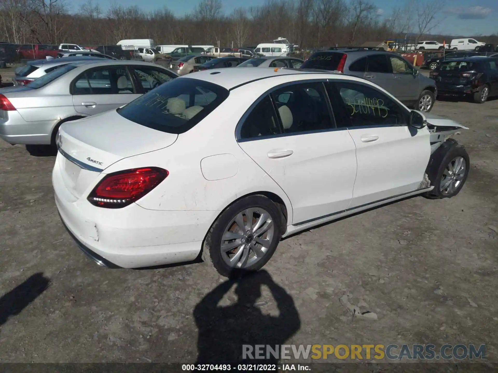 4 Photograph of a damaged car 55SWF8EB5KU302646 MERCEDES-BENZ C-CLASS 2019