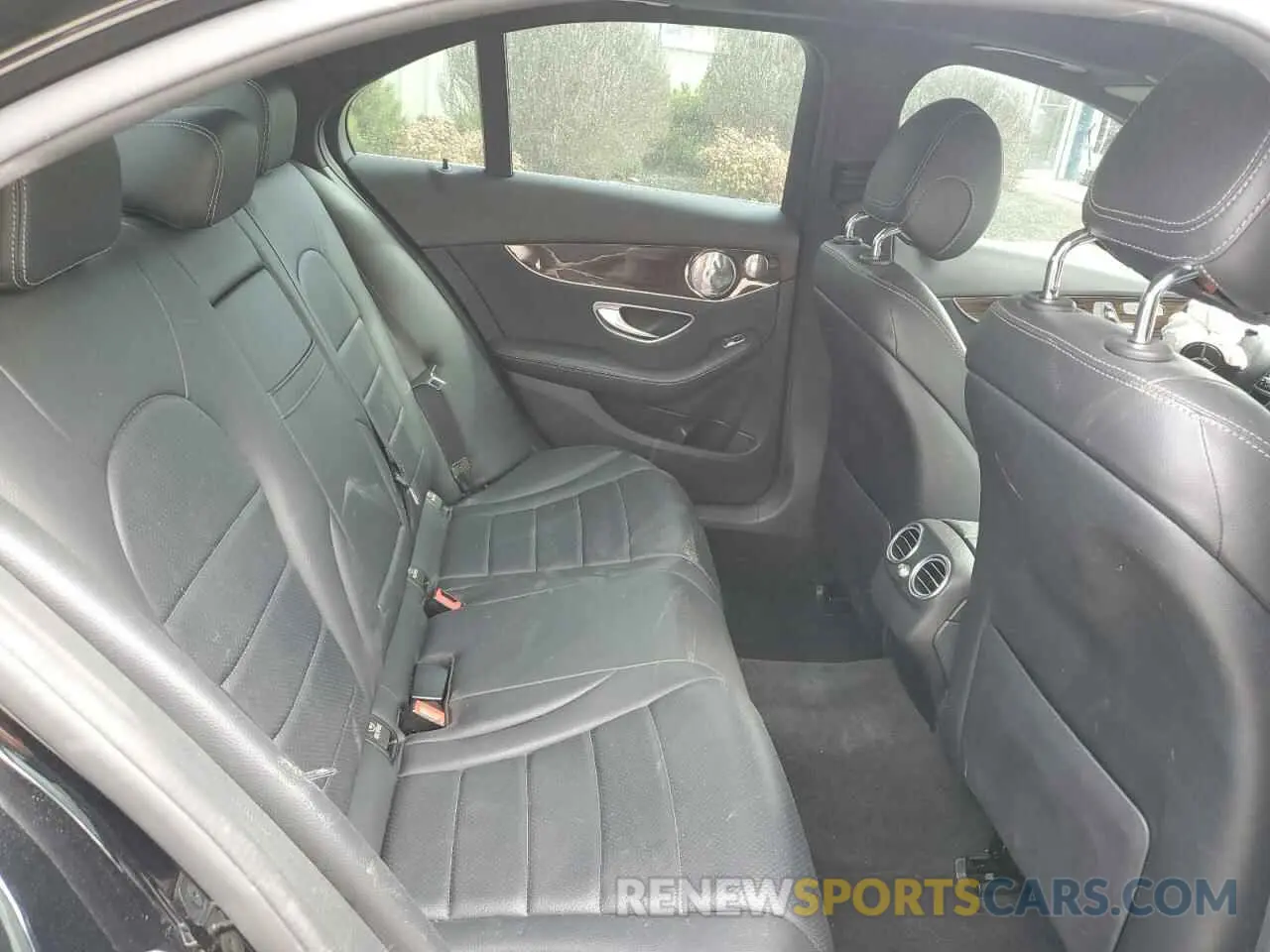 10 Photograph of a damaged car 55SWF8EB5KU303201 MERCEDES-BENZ C-CLASS 2019