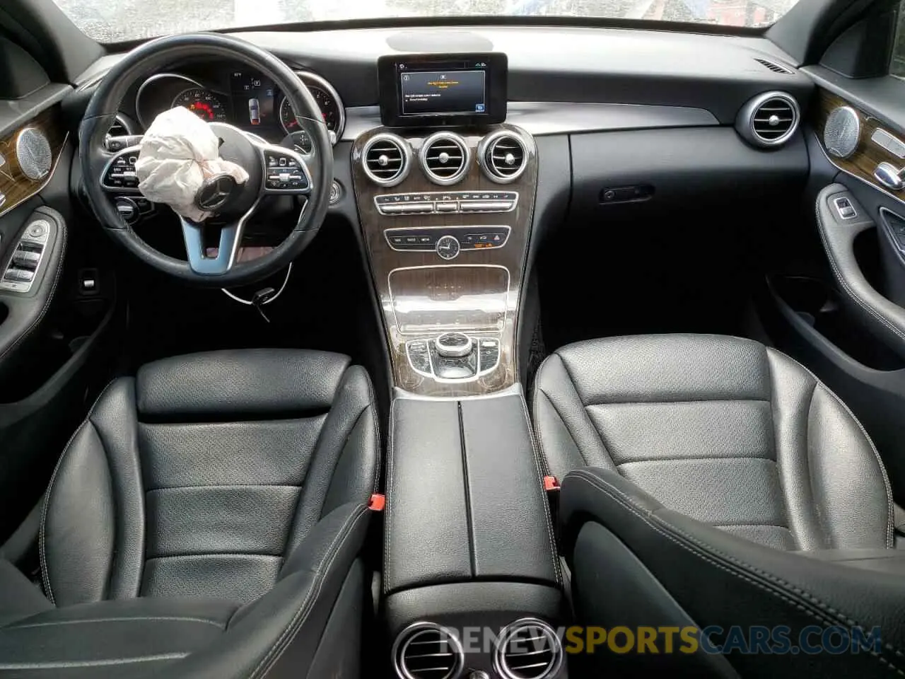 8 Photograph of a damaged car 55SWF8EB5KU303201 MERCEDES-BENZ C-CLASS 2019