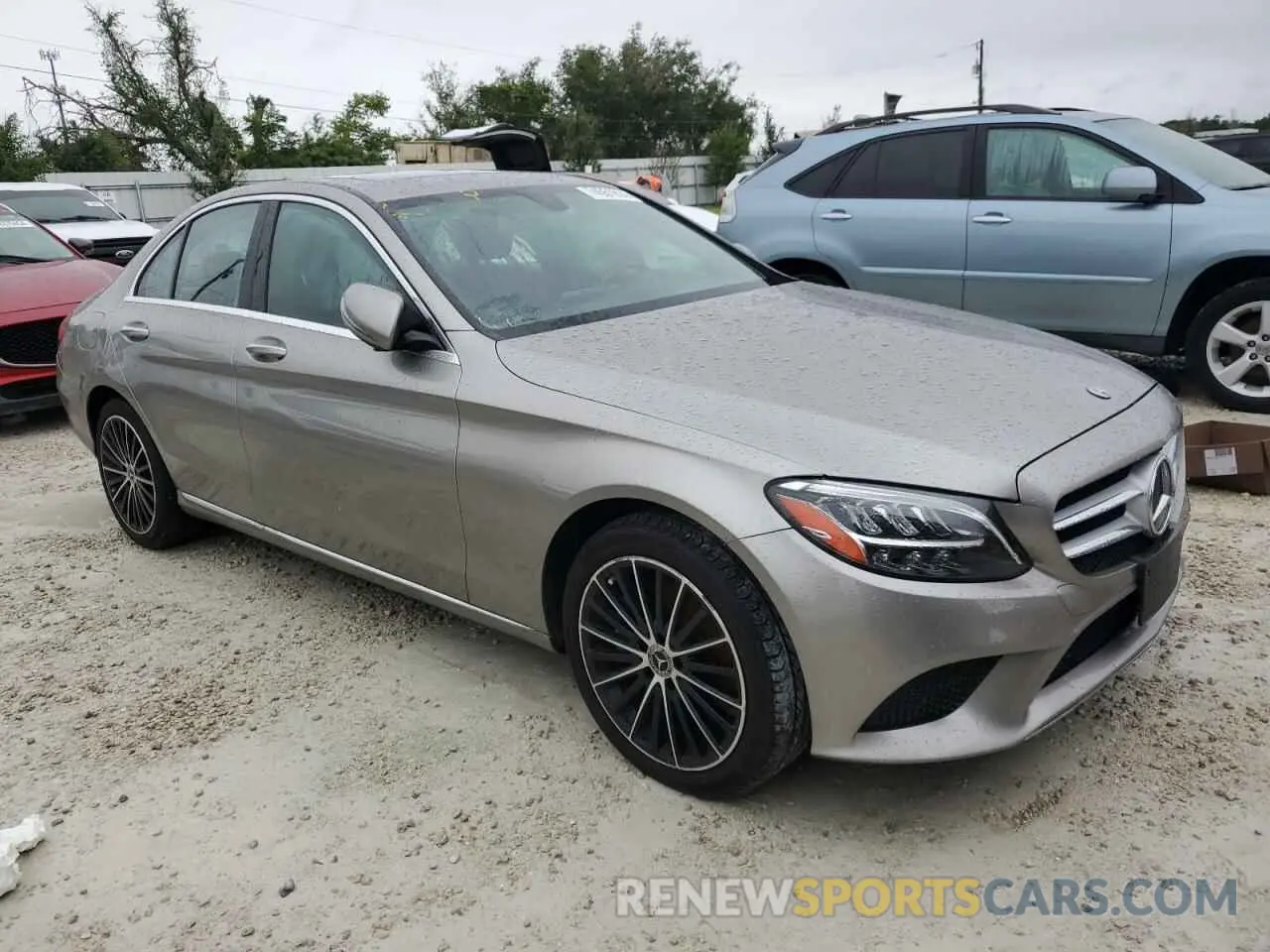 4 Photograph of a damaged car 55SWF8EB6KU283010 MERCEDES-BENZ C-CLASS 2019