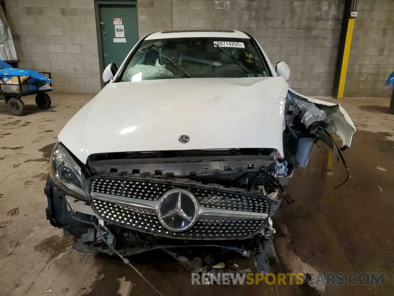5 Photograph of a damaged car 55SWF8EB6KU302753 MERCEDES-BENZ C-CLASS 2019