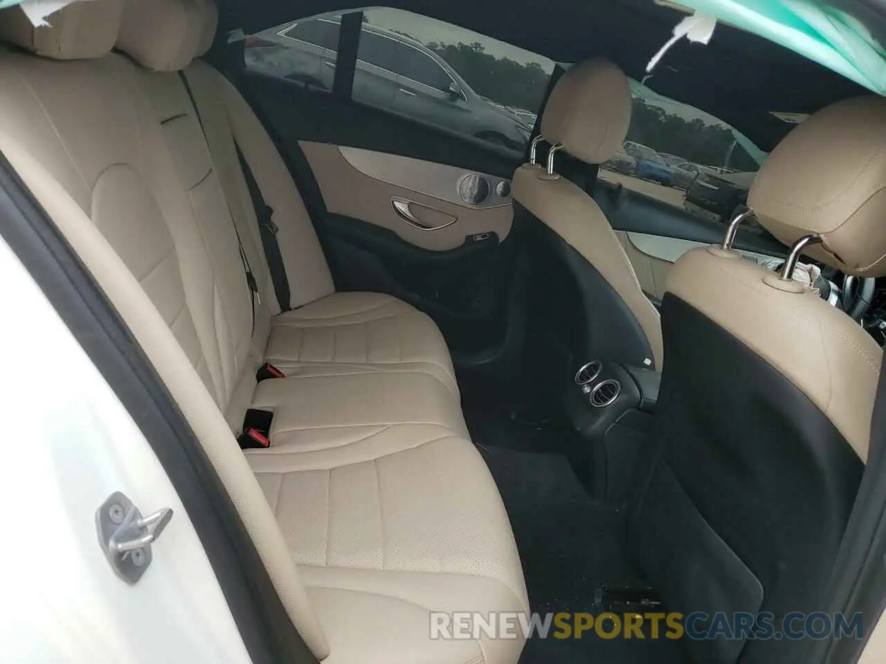 10 Photograph of a damaged car 55SWF8EB7KU322350 MERCEDES-BENZ C-CLASS 2019