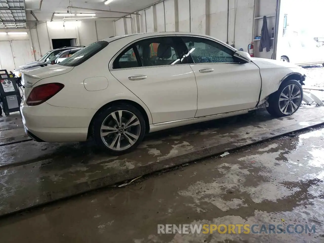 3 Photograph of a damaged car 55SWF8EB8KU321336 MERCEDES-BENZ C-CLASS 2019