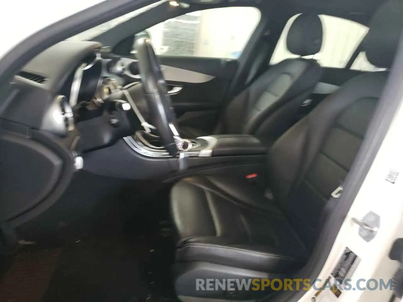 7 Photograph of a damaged car 55SWF8EB8KU321336 MERCEDES-BENZ C-CLASS 2019