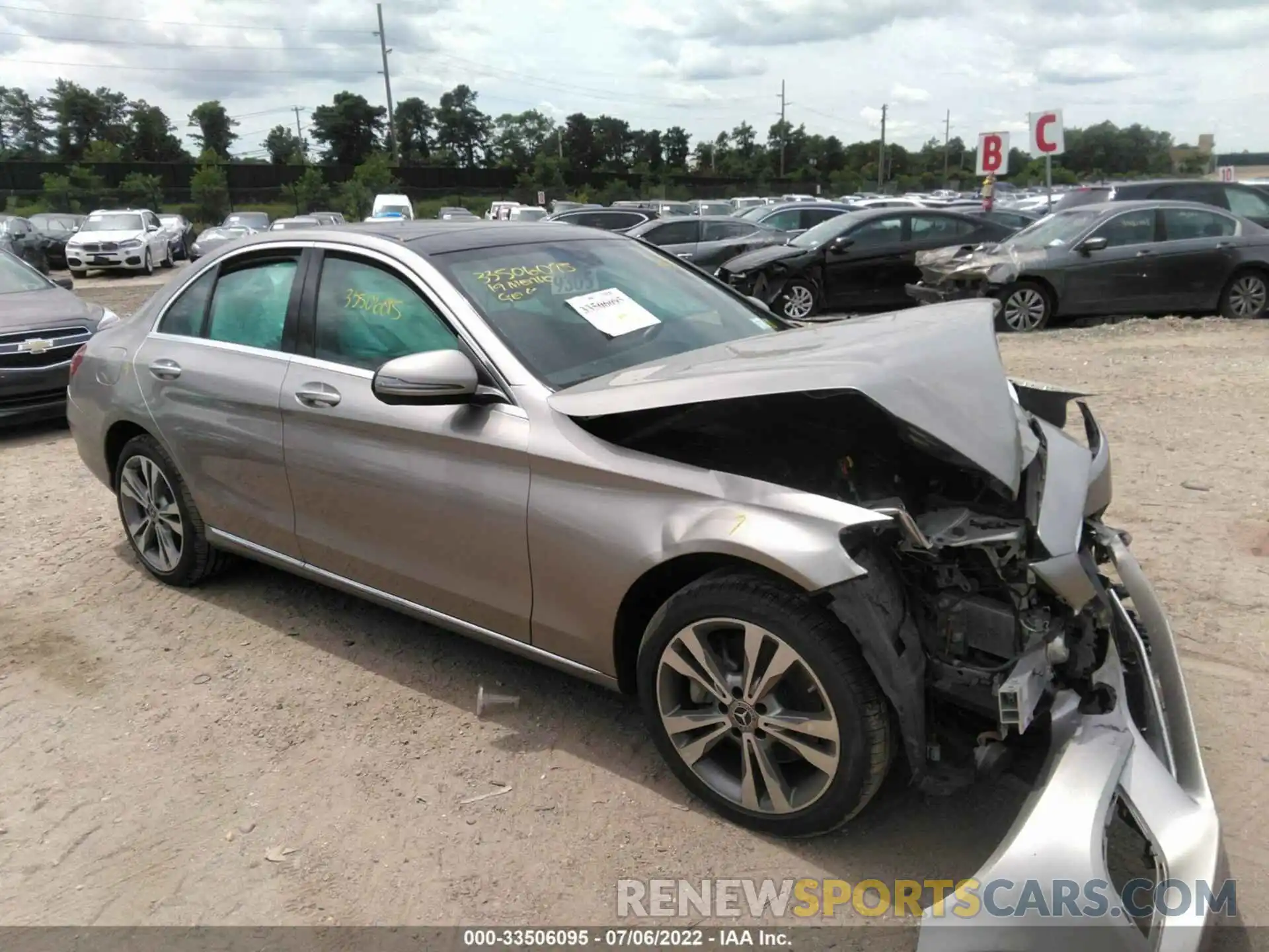 1 Photograph of a damaged car 55SWF8EB9KU284443 MERCEDES-BENZ C-CLASS 2019