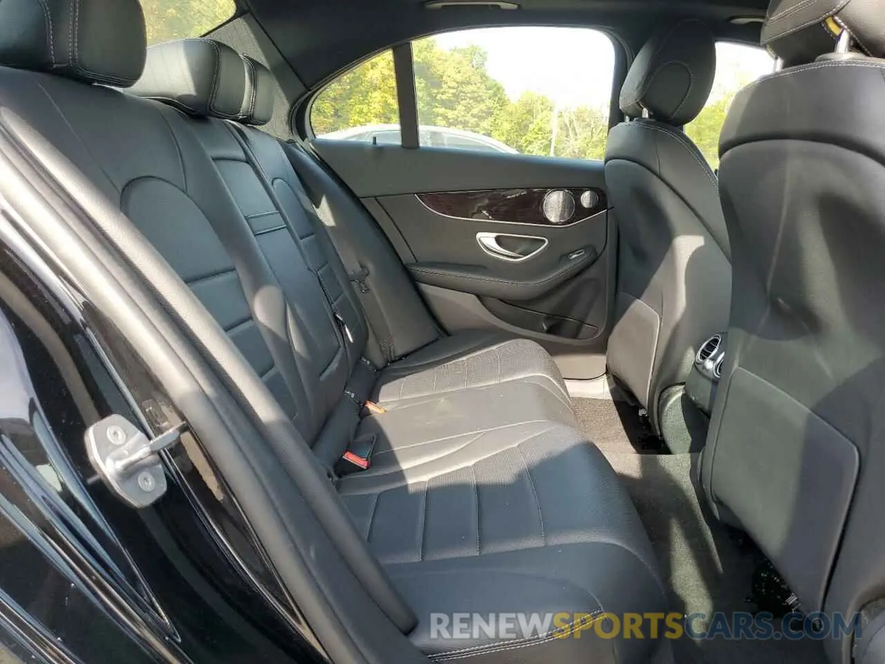 10 Photograph of a damaged car 55SWF8EB9KU310622 MERCEDES-BENZ C-CLASS 2019